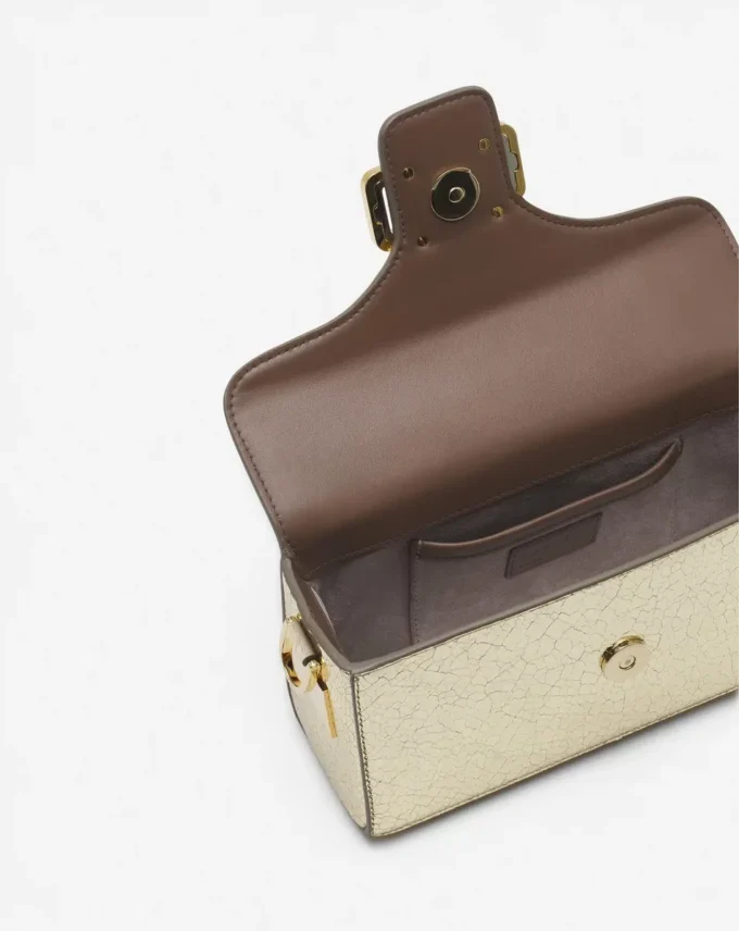 Bolso Nano Pencil Cat en piel metalizada craquelada Bolso Nano Pencil Cat en piel metalizada craquelada