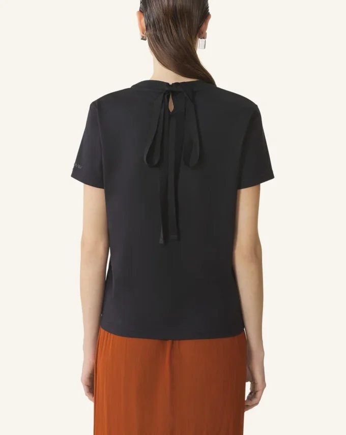 Camiseta de algodón con detalle de cinta Camiseta de algodón con detalle de cinta