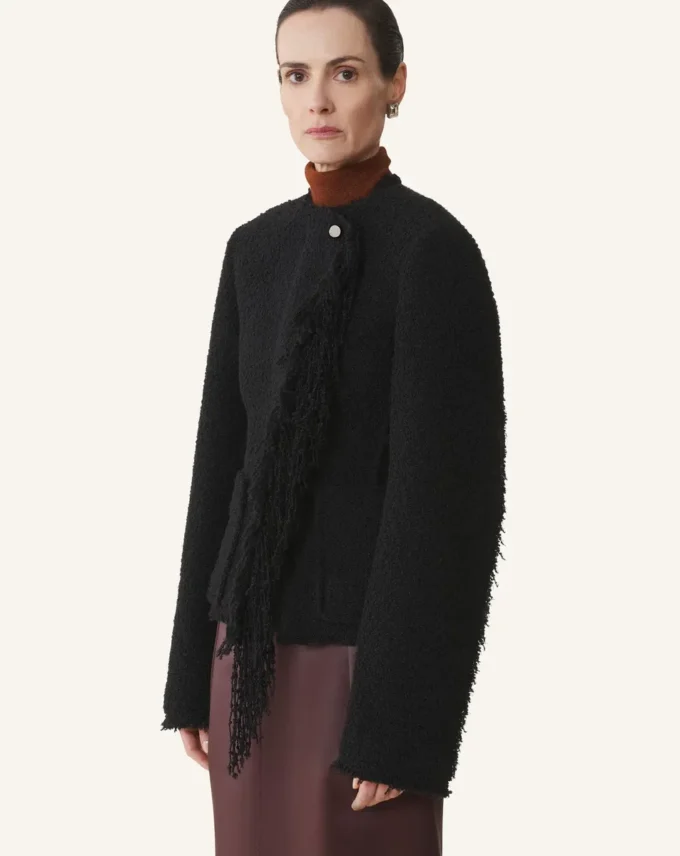 Chaqueta asimétrica de lana bouclé