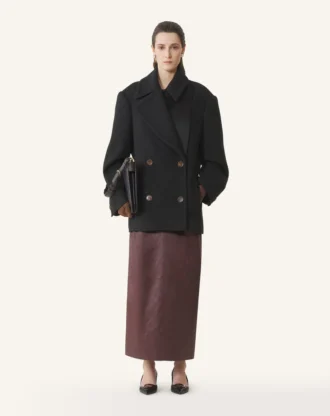 Chaqueta corta de lana