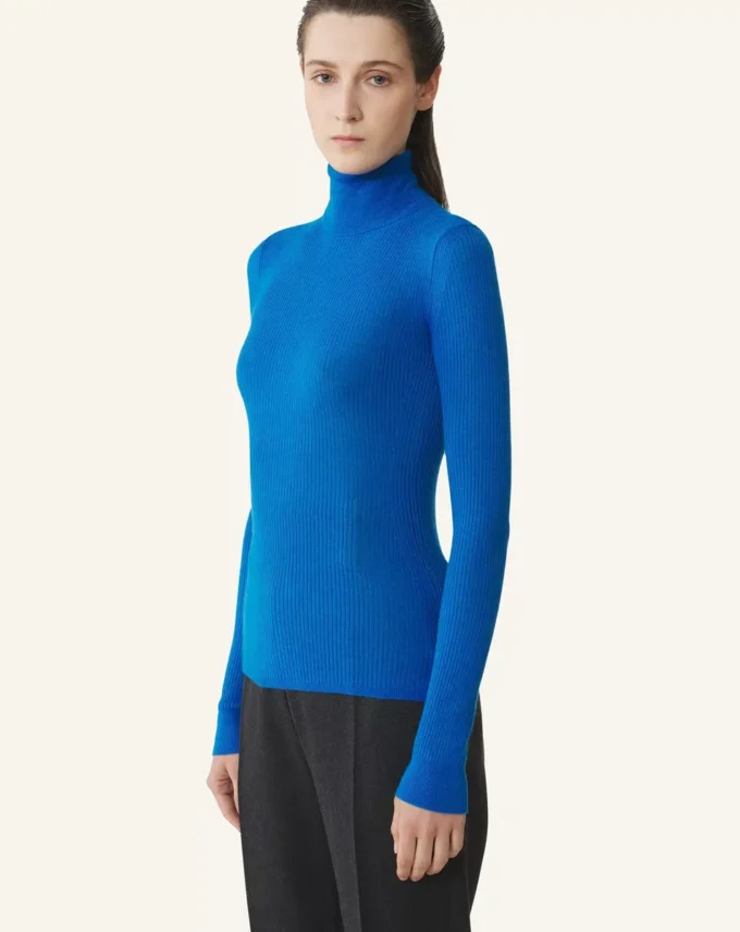 Jersey de cuello alto de lana merina y seda