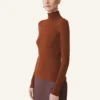 Jersey de cuello alto de lana merina y seda