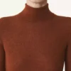 Jersey de cuello alto de lana merina y seda