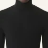 Jersey de cuello alto de lana merino y seda Jersey de cuello alto de lana merino y seda
