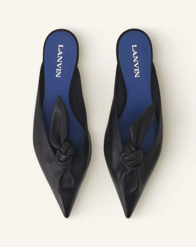 Mules con lazo de cuero Midnight Step Mules con lazo de cuero Midnight Step