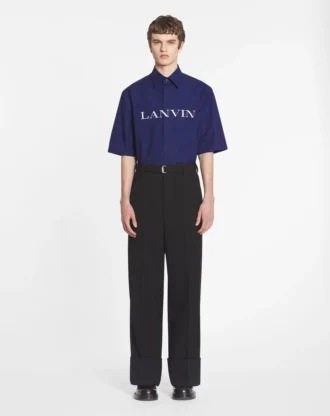 Pantalones anchos con vueltas