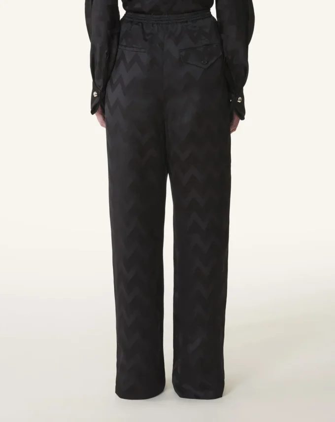 Pantalones fluidos en viscosa jacquard Pantalones fluidos en viscosa jacquard