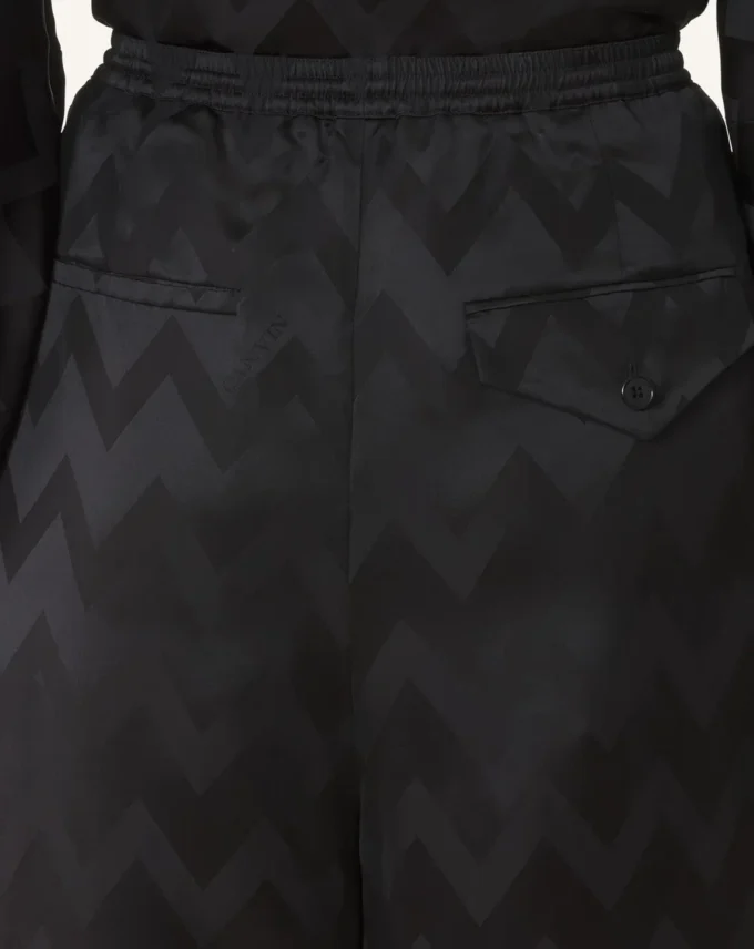 Pantalones fluidos en viscosa jacquard Pantalones fluidos en viscosa jacquard