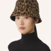Sombrero tipo pescador reversible con estampado de leopardo Sombrero tipo pescador reversible con estampado de leopardo