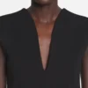 Top de jersey con escote pronunciado