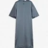 Vestido camiseta de satén