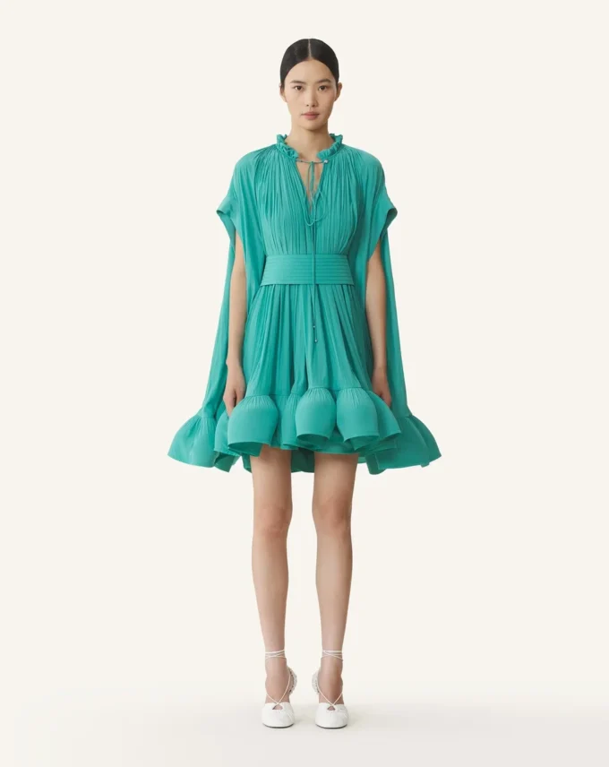 Vestido corto de charmeuse Vestido corto de charmeuse