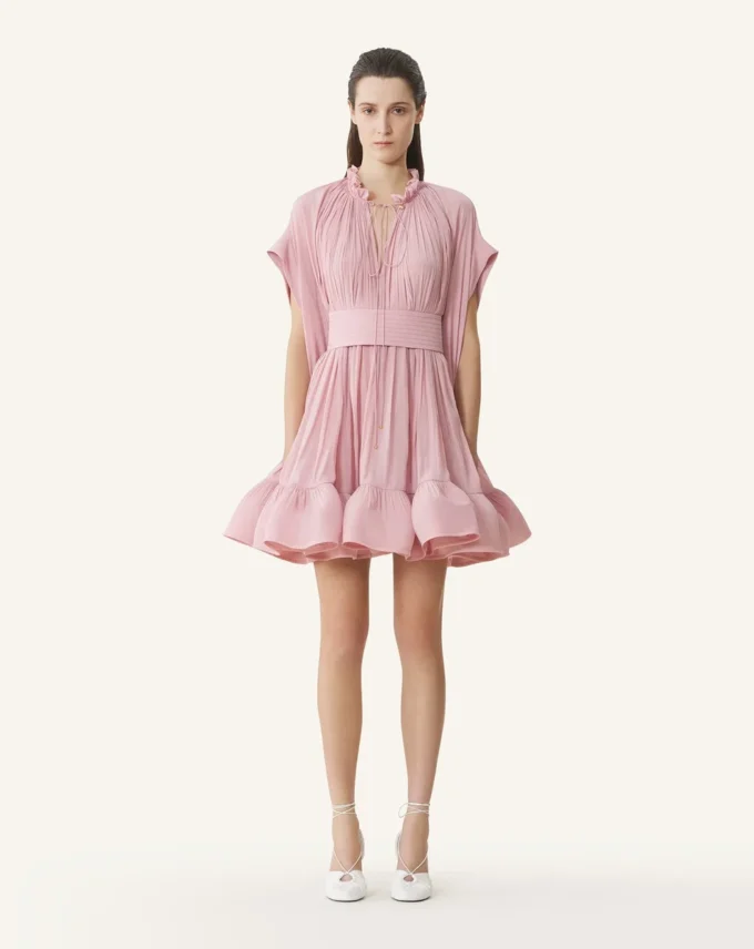 Vestido corto de charmeuse Vestido corto de charmeuse
