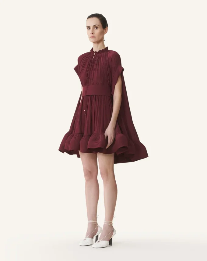 Vestido corto de charmeuse Vestido corto de charmeuse