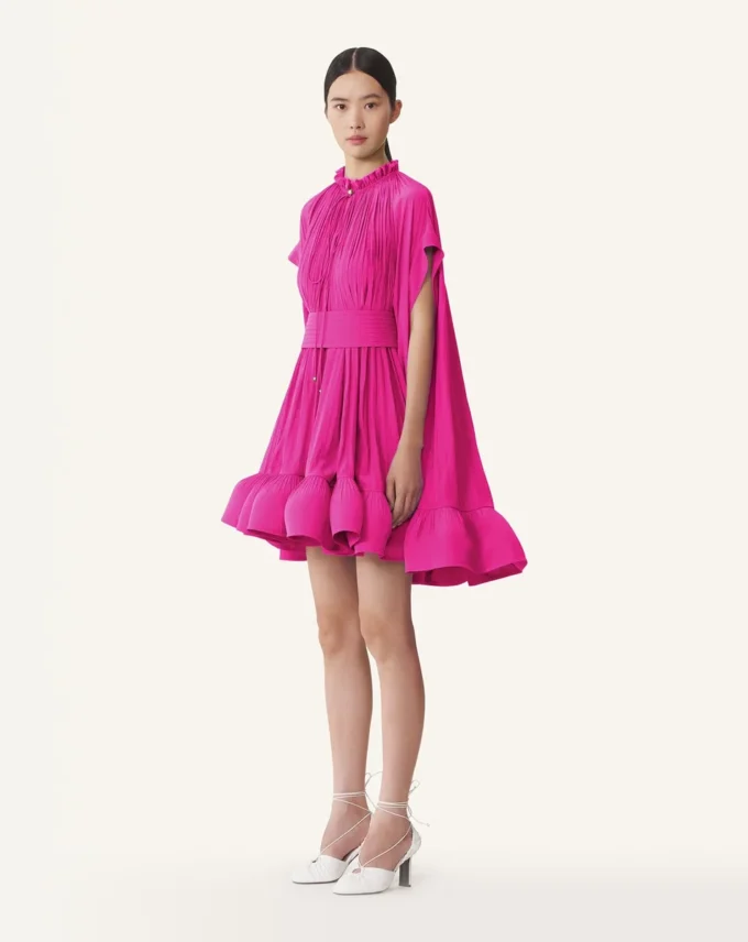 Vestido corto de charmeuse Vestido corto de charmeuse