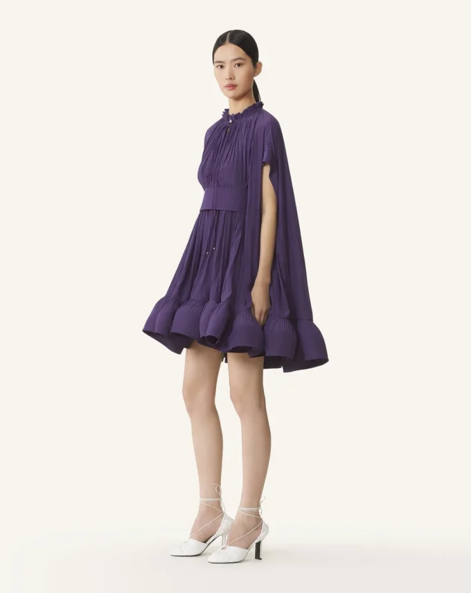 Vestido corto de charmeuse Vestido corto de charmeuse