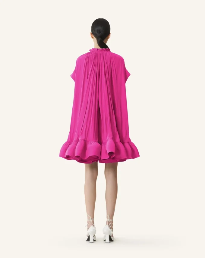 Vestido corto de charmeuse Vestido corto de charmeuse
