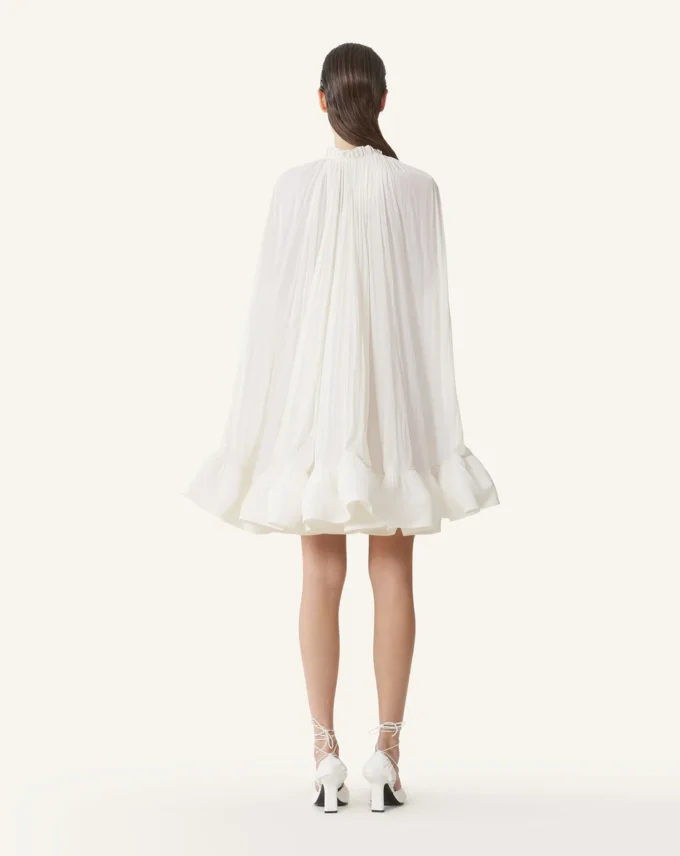 Vestido corto de charmeuse Vestido corto de charmeuse