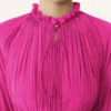 Vestido corto de charmeuse Vestido corto de charmeuse