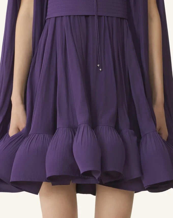 Vestido corto de charmeuse Vestido corto de charmeuse