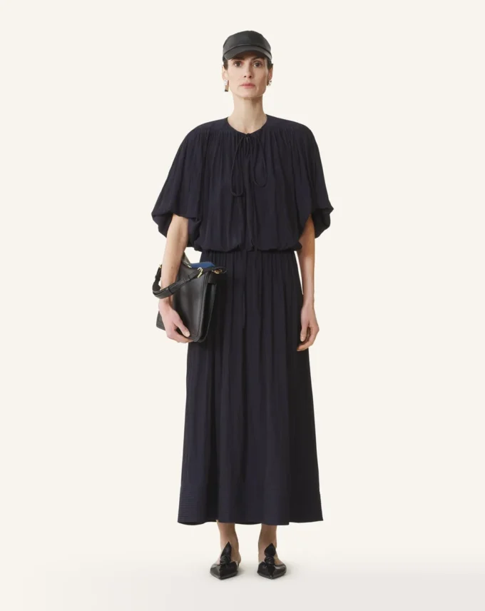 Vestido midi en charmeuse Vestido midi en charmeuse