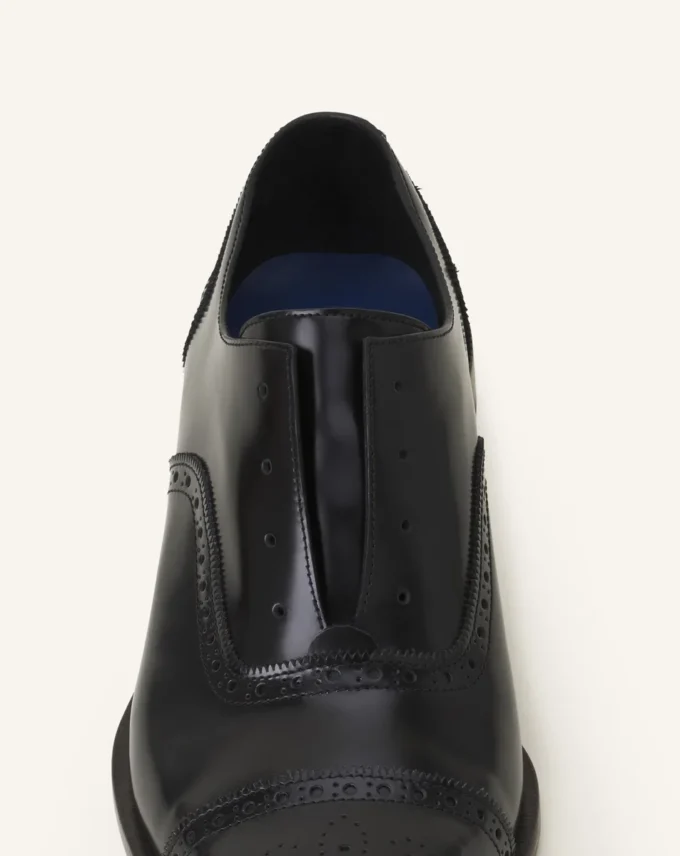 Zapatos brogue Oxford de piel brillante Zapatos brogue Oxford de piel brillante